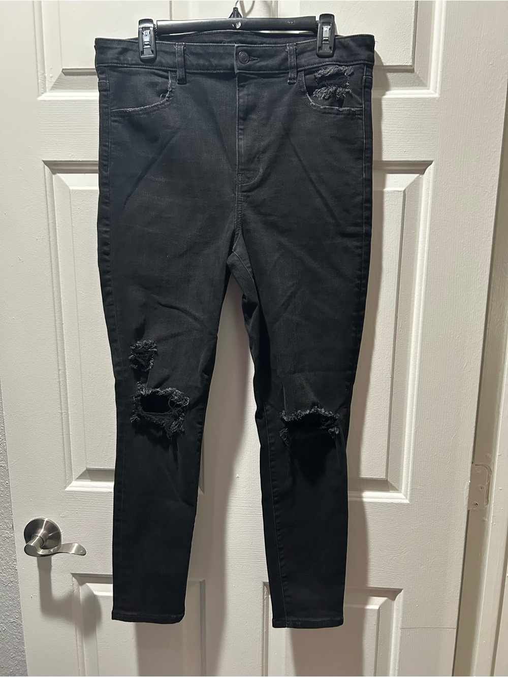 American Eagle Next Level Stretch Ripped Super High Rise Jegging Size 16 Regular